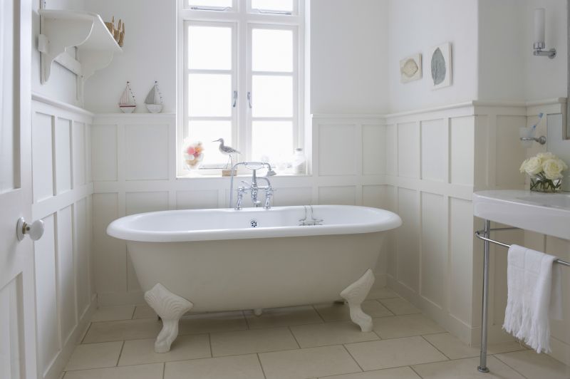 Elegant Clawfoot Tub